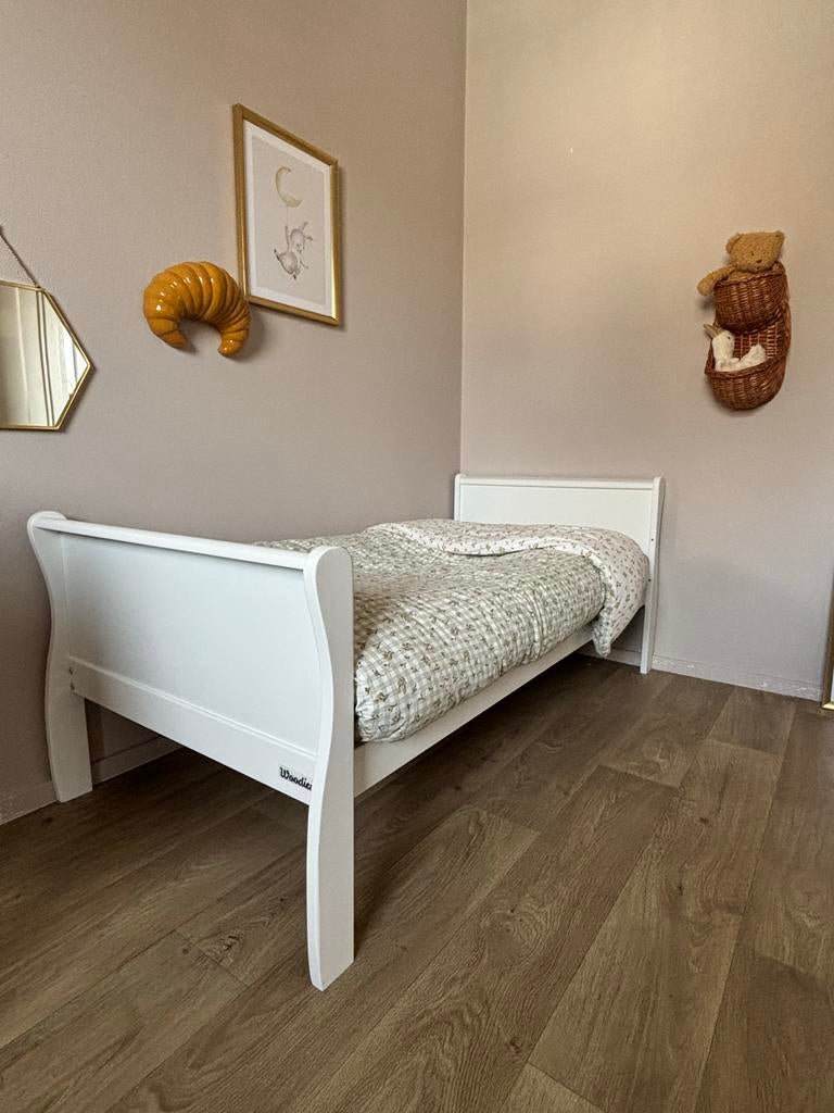 Woodies Noble peuterbed met afneembare zijbeugels, Kinderen en Baby's, Kinderkamer | Bedden, Ophalen, 70 tot 85 cm, 140 tot 160 cm