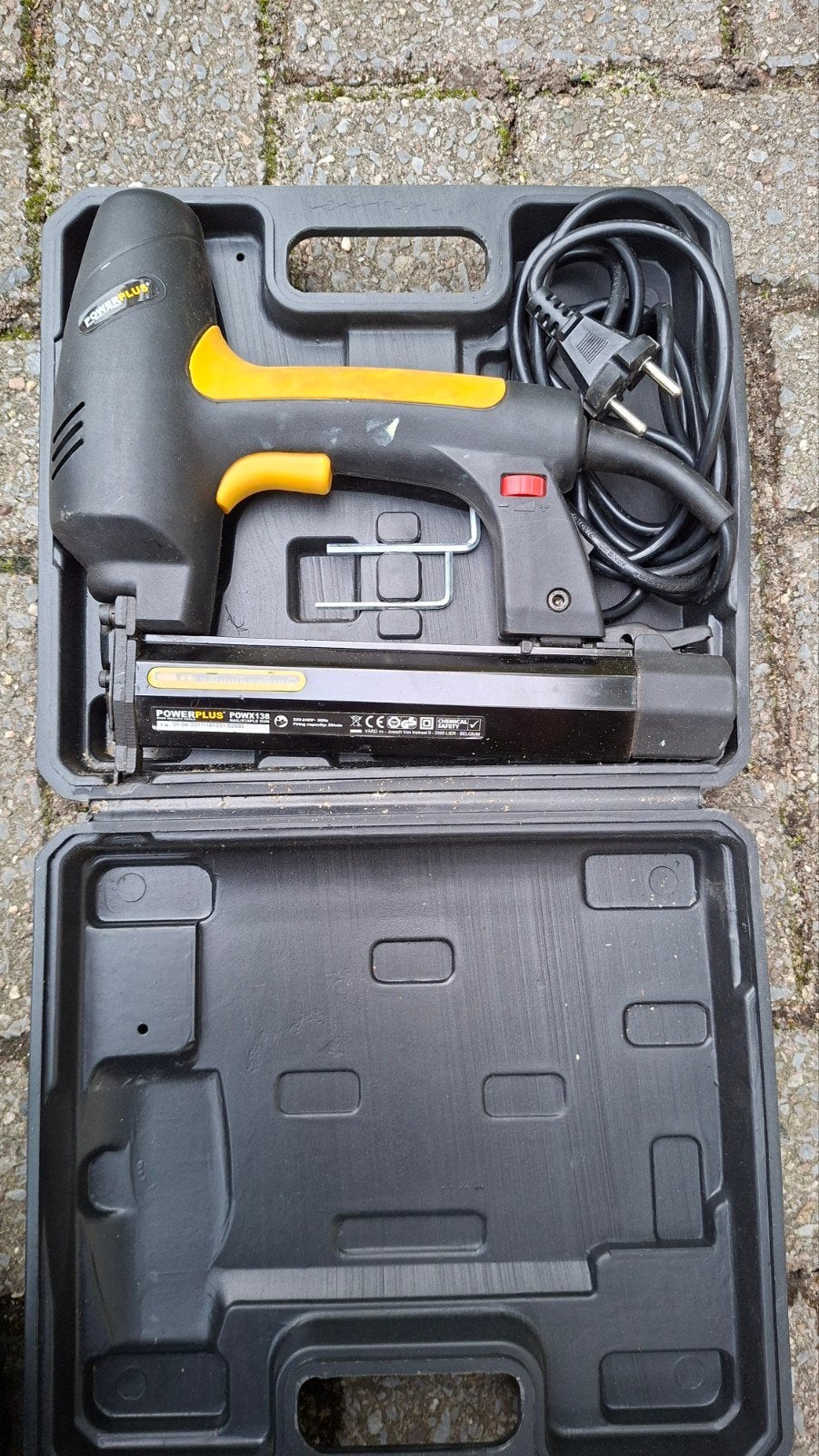 Powerplus POWX138 Elektrische Tacker/Nietmachine, Doe-het-zelf en Verbouw, Ophalen, Gebruikt, Tacker/nietmachine, Overige merken