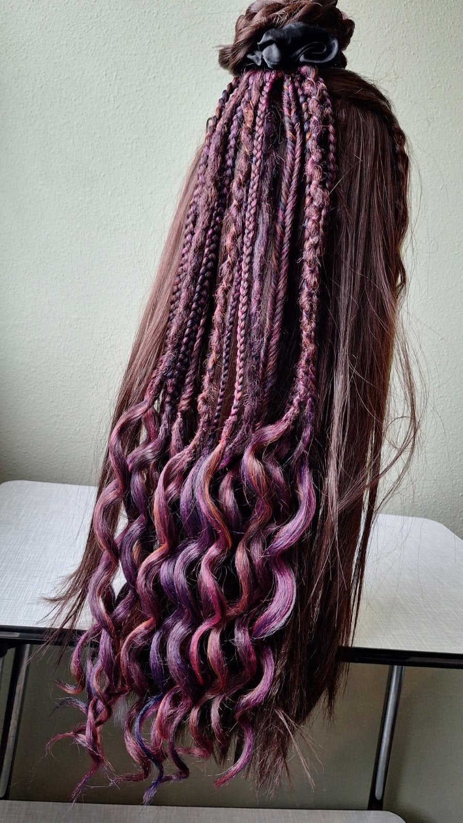 ponytail synthetische vlechten en dreads paars krullen set, Sieraden, Tassen en Uiterlijk, Ophalen of Verzenden, Nieuw, Pruik of Haarverlenging
