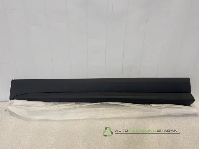 Portierlijst van een Audi Q5, Auto-onderdelen, Carrosserie en Plaatwerk, Audi, Gebruikt, 3 maanden garantie, Ophalen of Verzenden