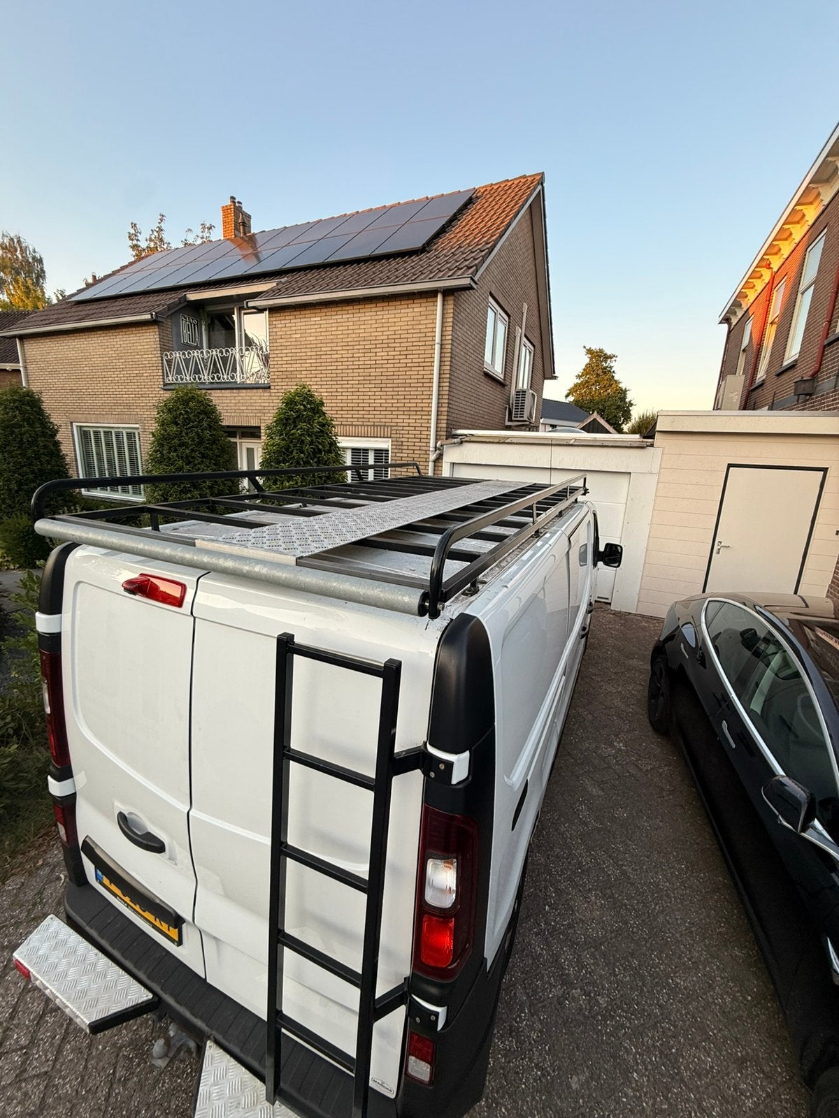 imperial / dakdrager met achterladder - opel vivaro L2, Auto diversen, Ophalen, Zo goed als nieuw
