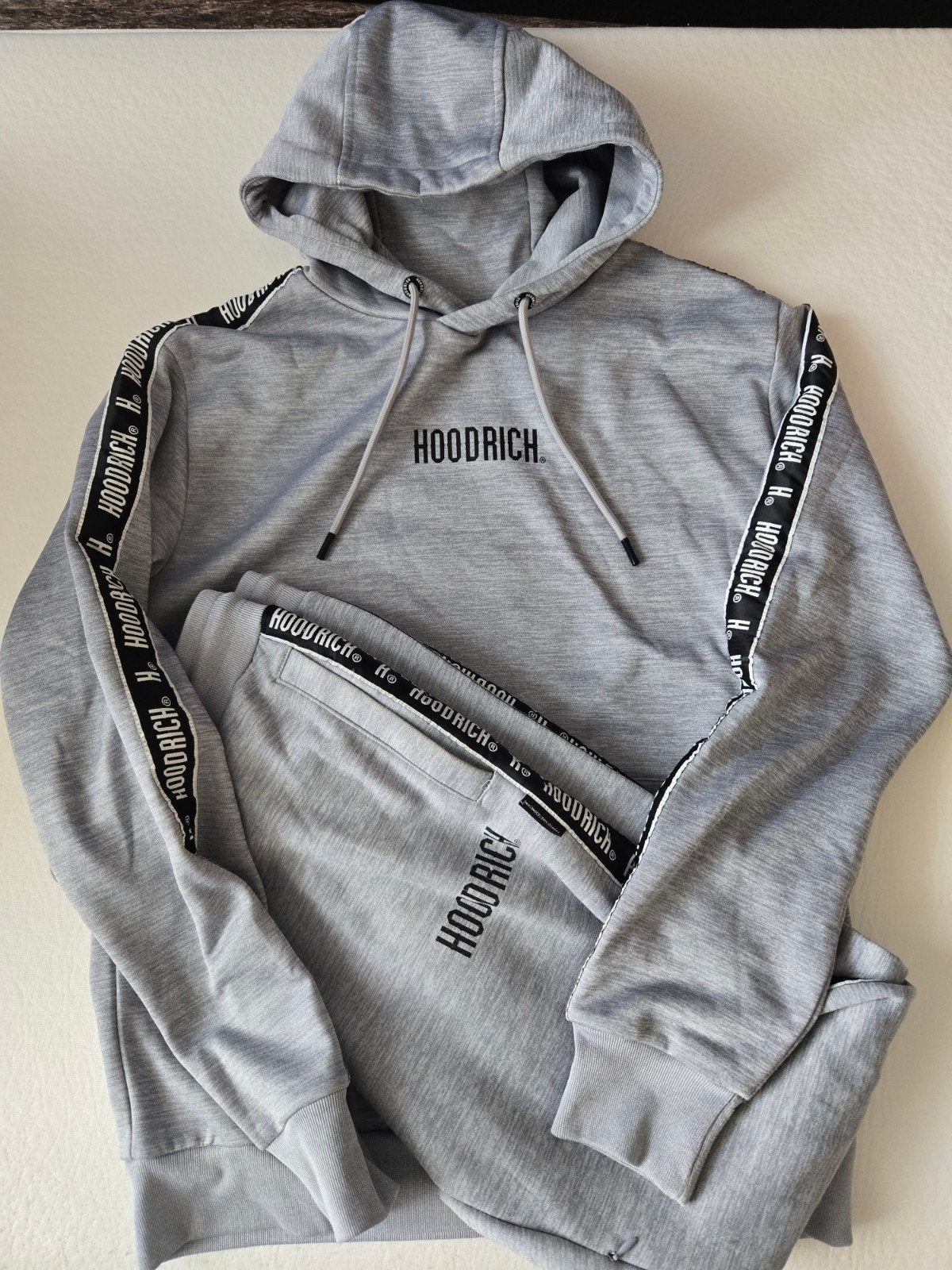 Origineel Hoodrich Trainingspak maat M, Kleding | Heren, Sportkleding, Maat 48/50 (M), Hoodrich, Ophalen of Verzenden, Zo goed als nieuw