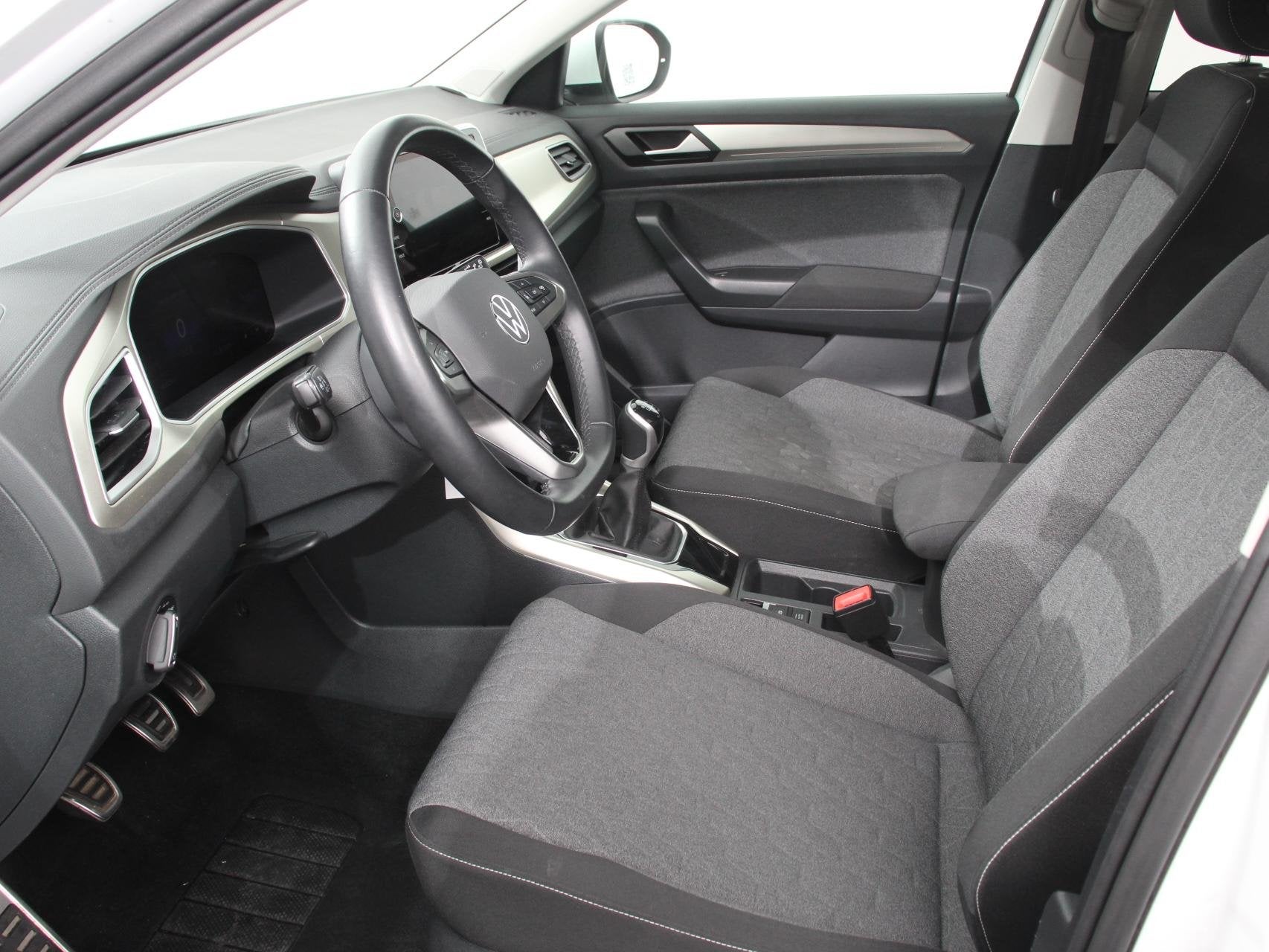 Volkswagen T-Roc 1.0 TSI 110pk Move Navigatie Apple Carpla/A, Auto's, Voorwielaandrijving, Stof, Gebruikt, Euro 6