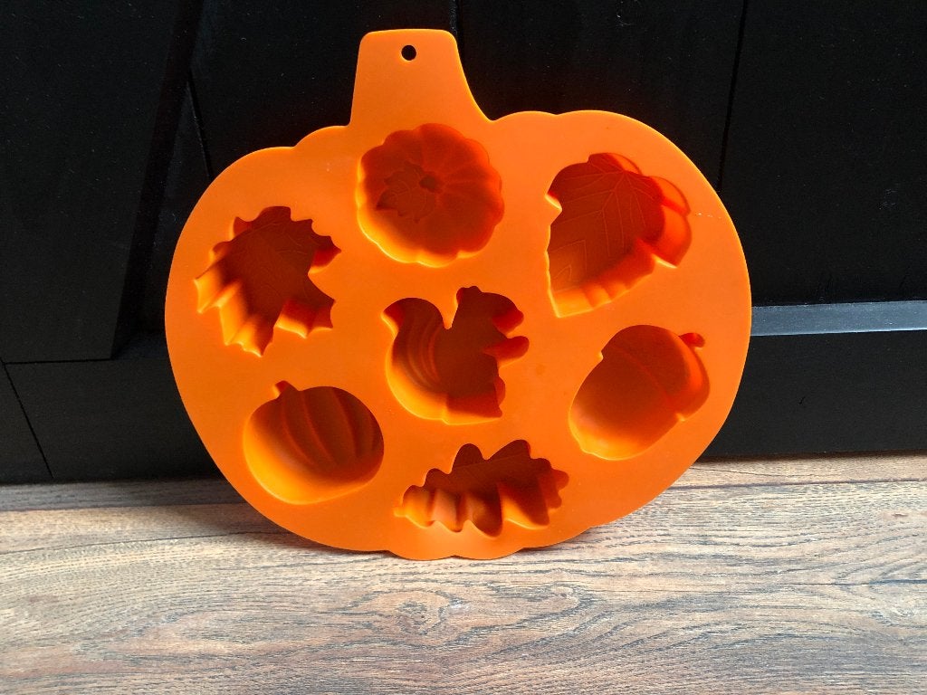 Siliconen bakvorm / chocoladevorm | Herfst | Pompoen, Ophalen of Verzenden, Zo goed als nieuw, Cupcakes, Bakvorm