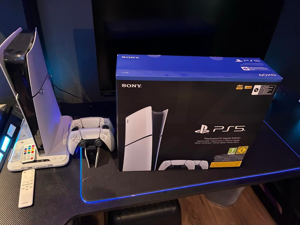 PlayStation 5 Digital Edition - Zo goed als nieuw, Spelcomputers en Games, Ophalen, Zo goed als nieuw