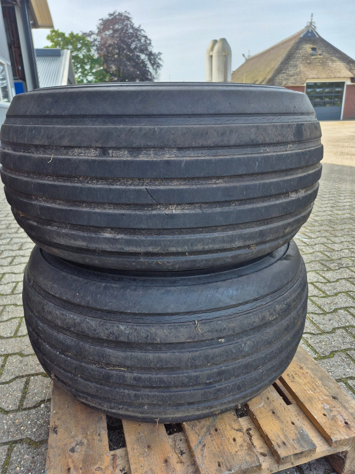 Landbouw Banden 400-17.5 . 2 stuks, Ophalen, Gebruikt