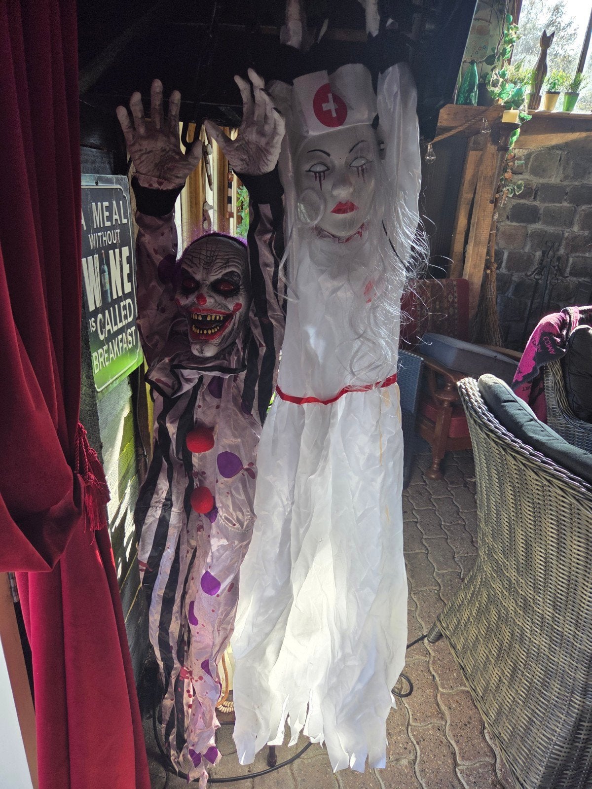 Griezelige Halloween Decoratie: Clown & Verpleegster, Ophalen, Gebruikt, Versiering, Halloween of Griezel