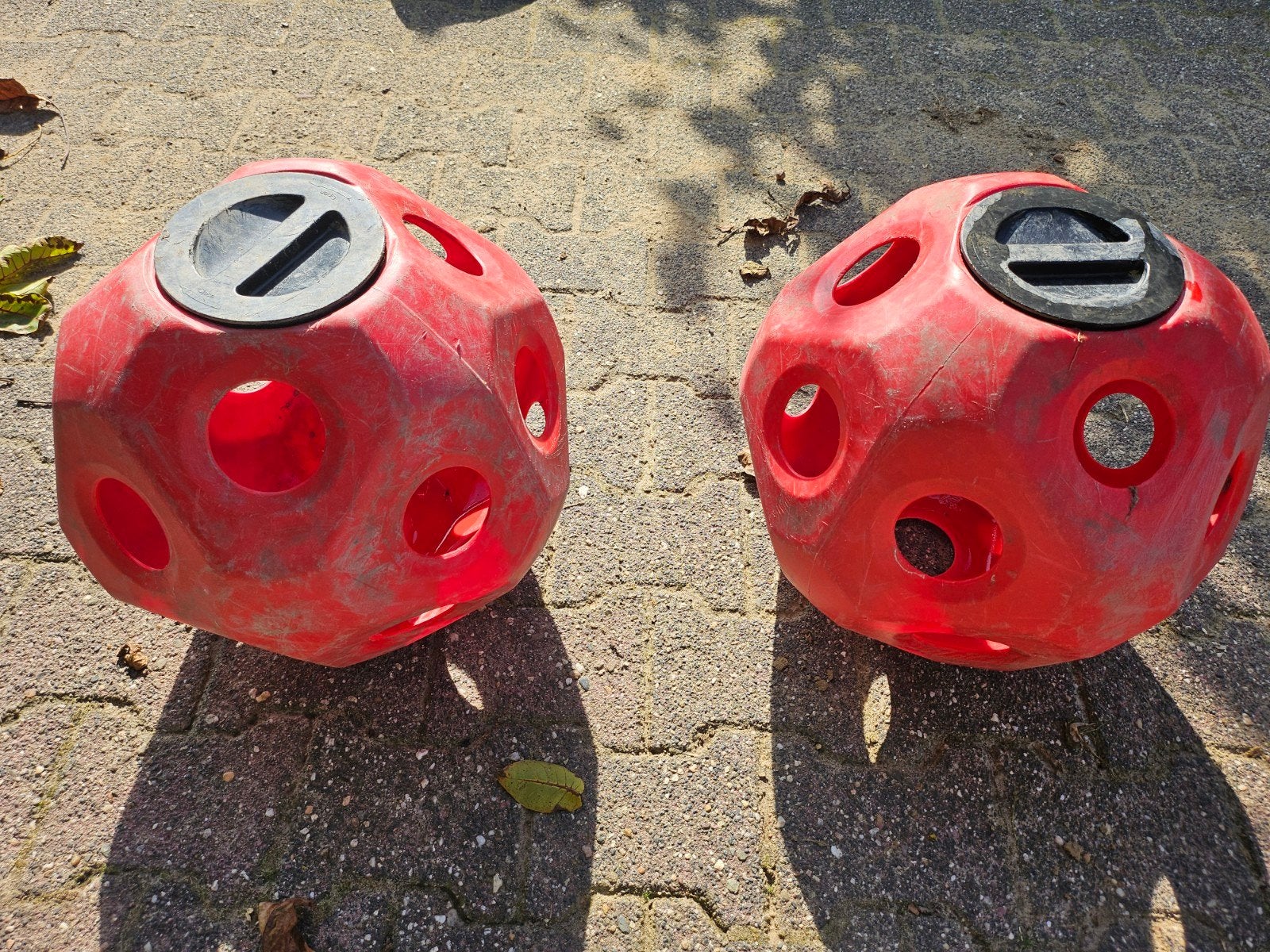 Kerbl Slowfeeder Bal HeuBoy Rood, Ophalen of Verzenden, Gebruikt