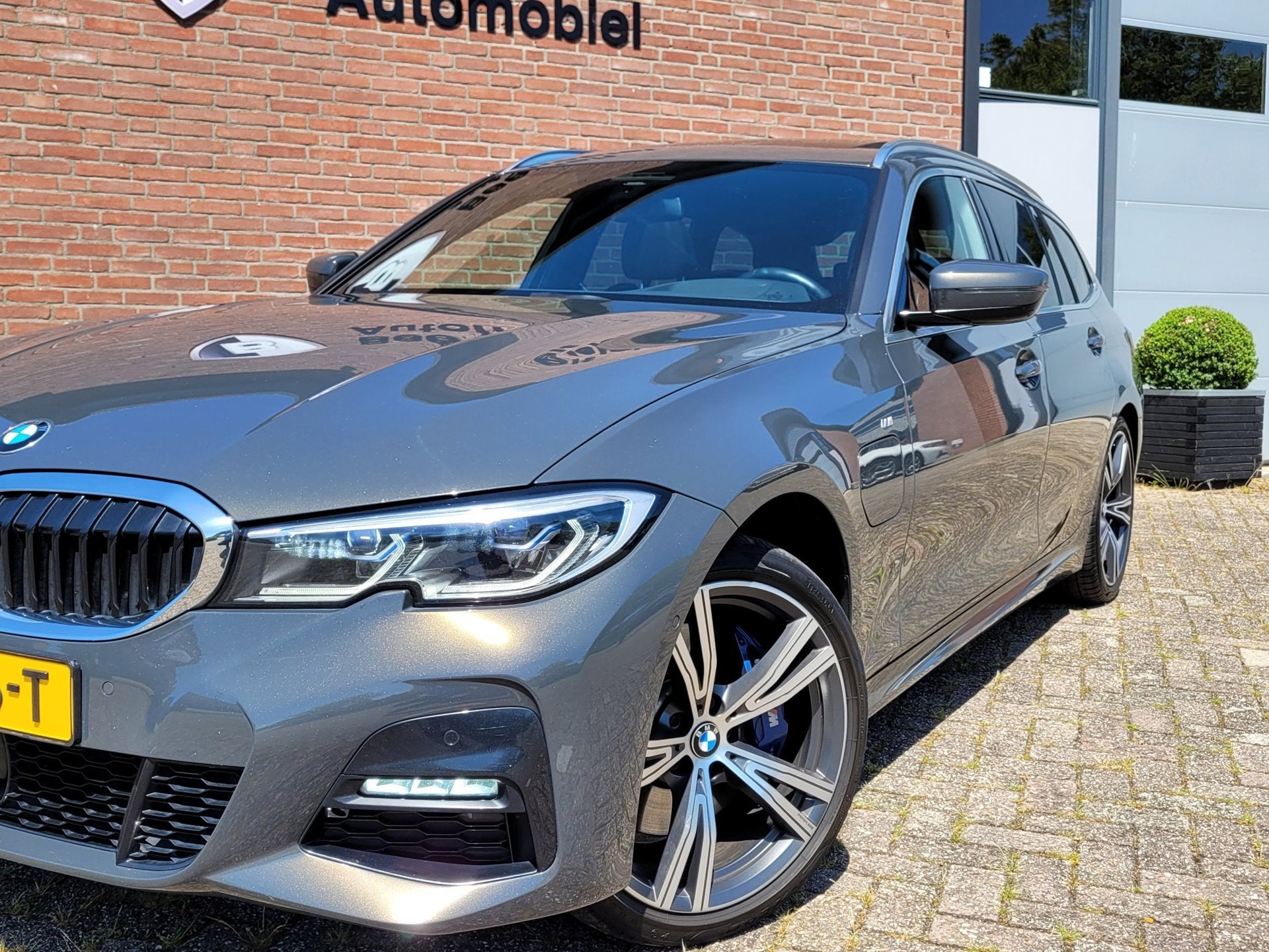 BMW 330E XDRIVE M-sport Pano FULL! (Dravit Grau) - Dealer on, Auto's, 1998 cc, Gebruikt, Euro 6, 4 cilinders