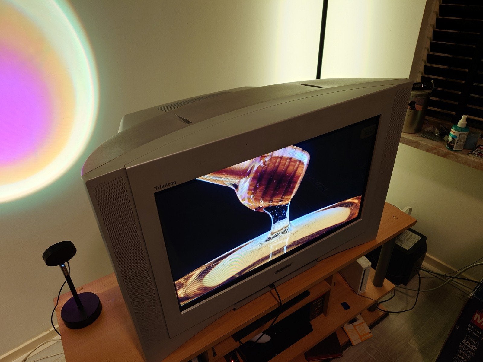 Sony Trinitron KV-28FQ70B – 28" Wide CRT, prima in orde, Ophalen, Gebruikt, 100 Hz, Sony