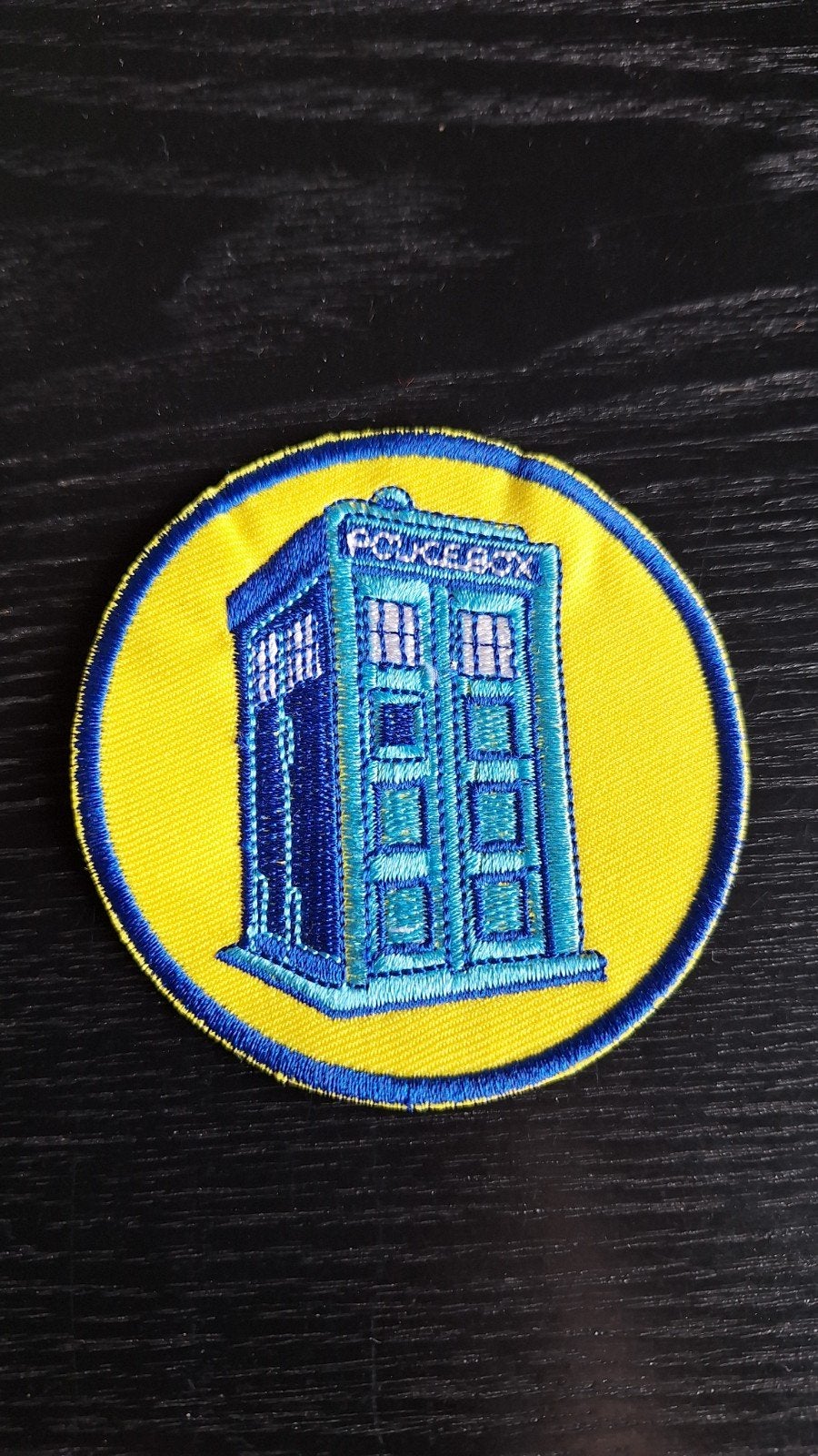 TARDIS patch Doctor Who, Ophalen of Verzenden, Zo goed als nieuw, Tv, Overige typen