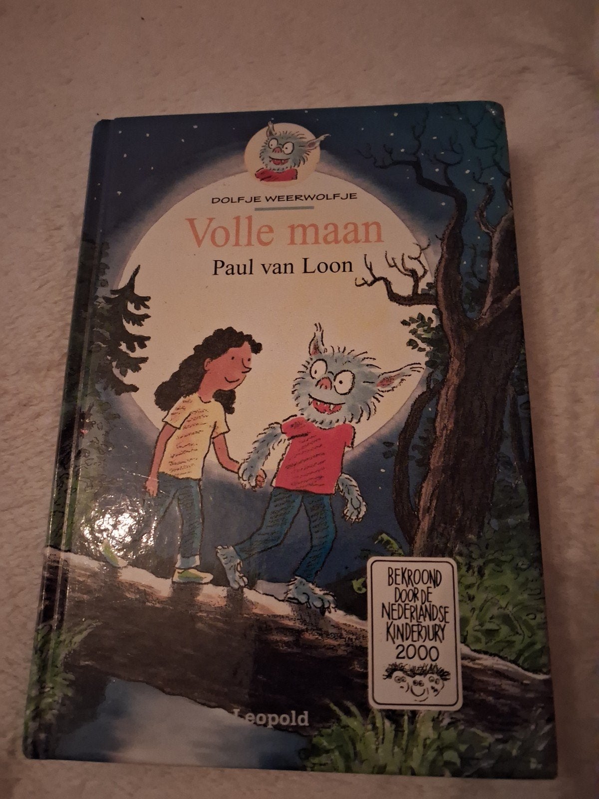 Dolfje Weerwolfje 2: Volle maan - Paul van Loon, Boeken, Ophalen of Verzenden, Zo goed als nieuw, Paul van Loon, Fictie algemeen