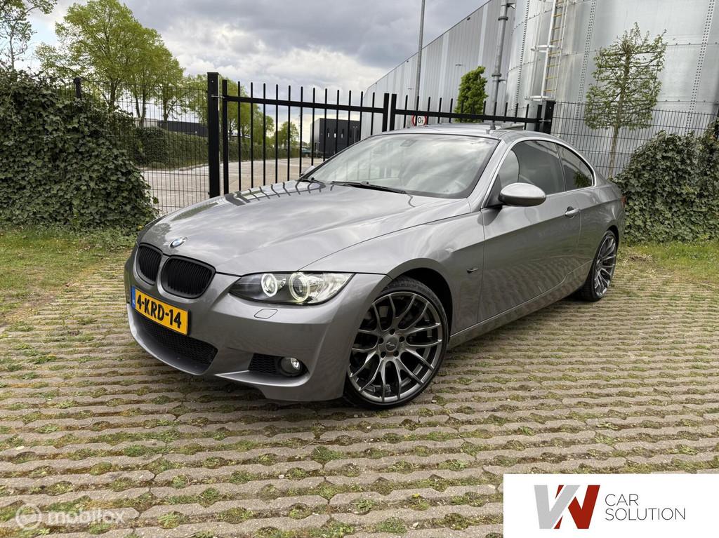 BMW 3-serie Coupé 330xi Executive M-PAKKET DAK LEDER MEMORY, 4 stoelen, 2996 cc, Leder, Vierwielaandrijving