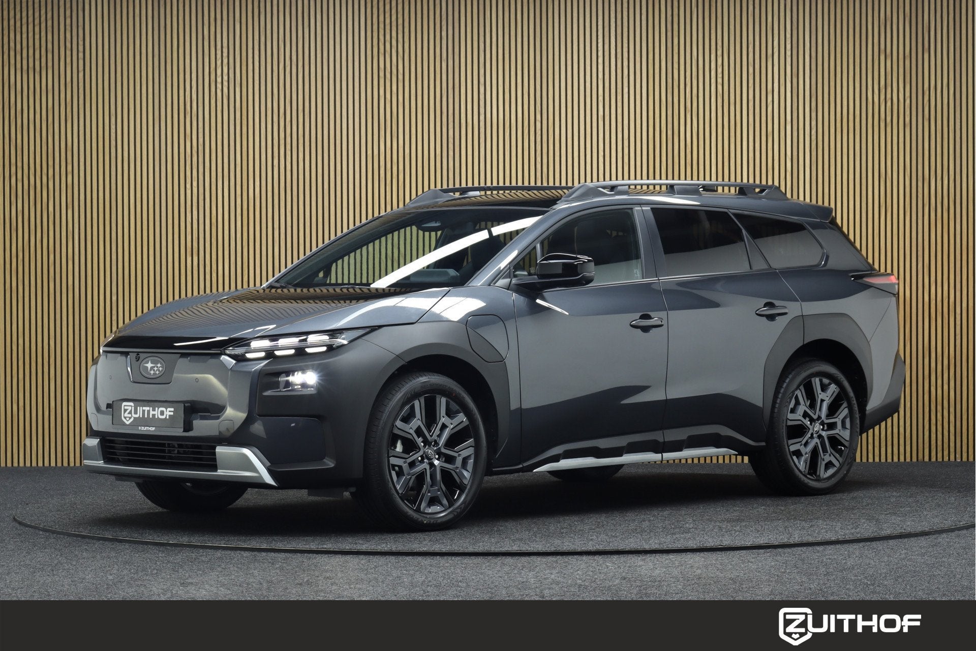 Subaru E-Outback 4E-xperience+ 74.7 kWh Harman Kardon Audio, Gebruikt, Zwart, Met garantie (alle), Vierwielaandrijving