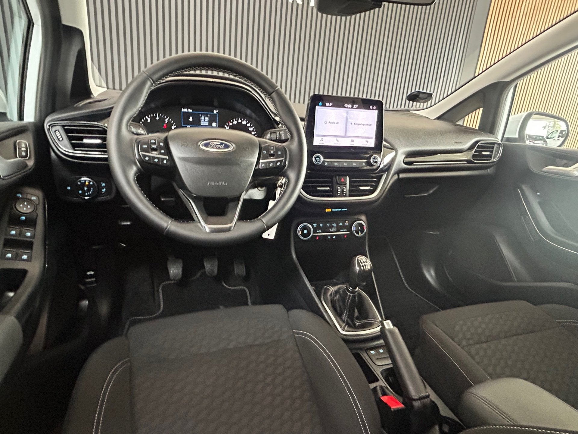 Ford FIESTA 1.0 EcoBoost Titanium | Stoel en StuurVerwarming, Voorwielaandrijving, Dealer onderhouden, Gebruikt, Met garantie (alle)
