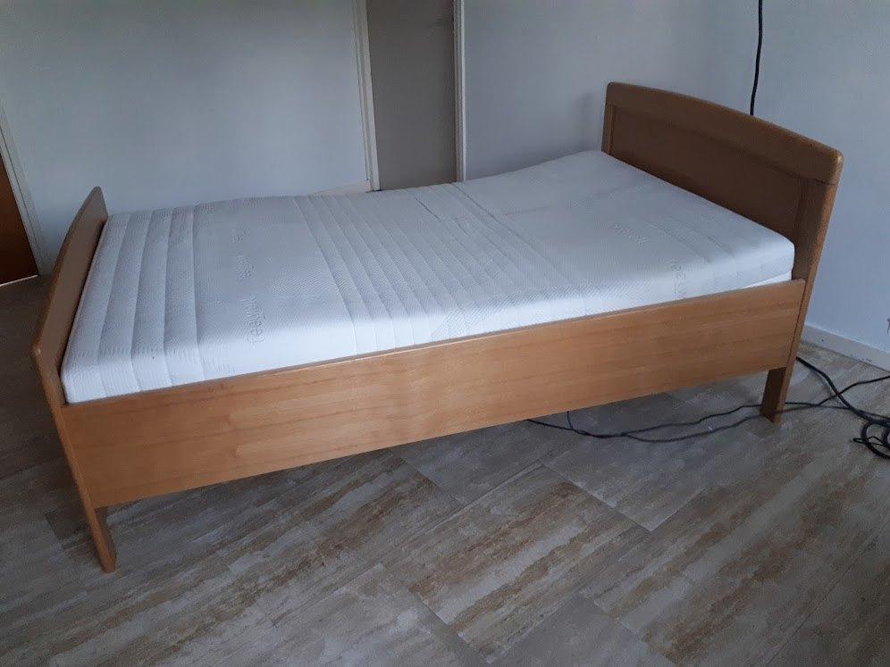 Ledikant (Senioren) 120X200 met elek.verst. bodem en matras, Ophalen of Verzenden, Zo goed als nieuw, Ledikant