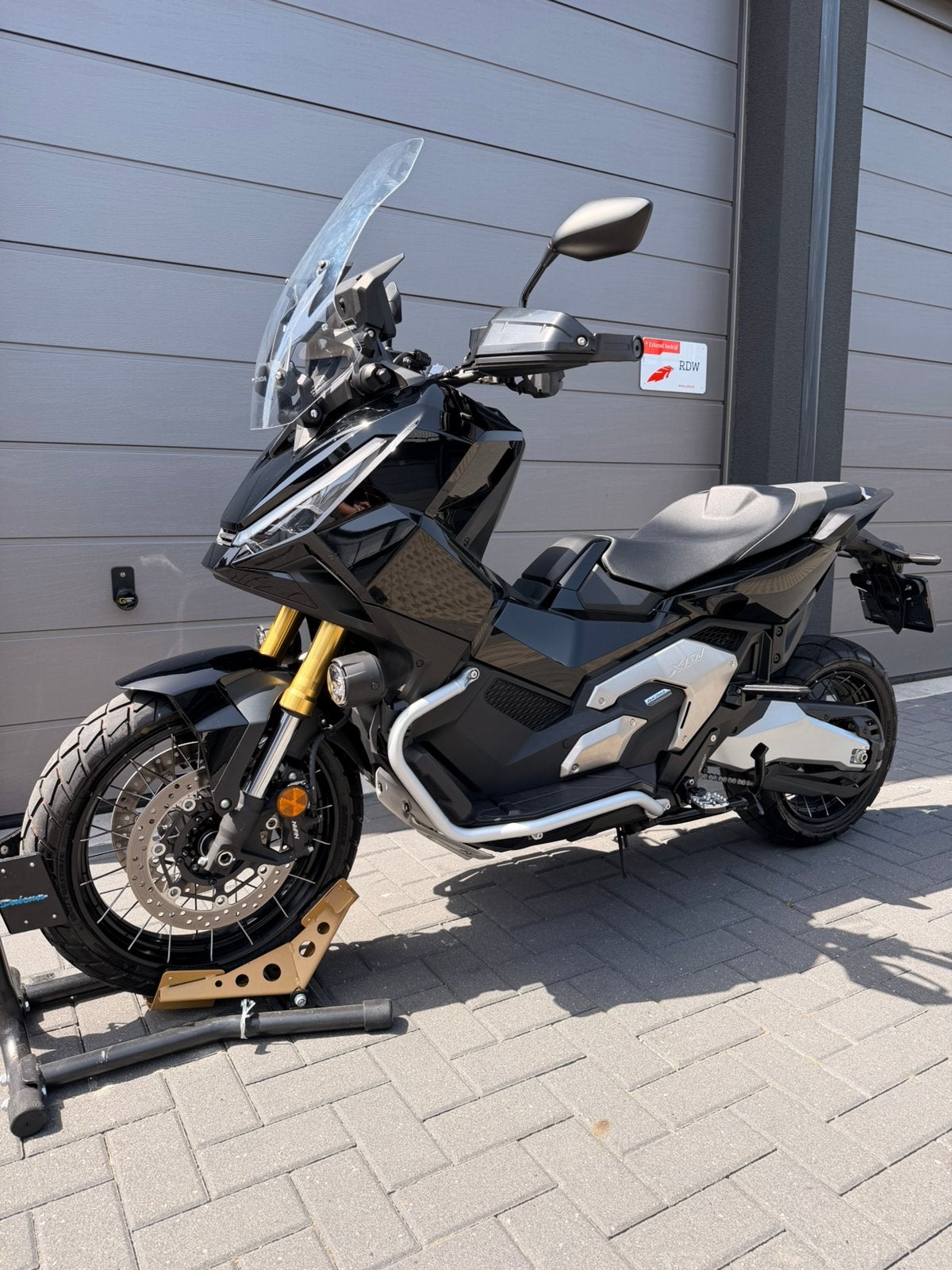 **VERKOCHT** Honda X adv 750, Occasion, 745 cc, Motorrijbewijs A, Bedrijf