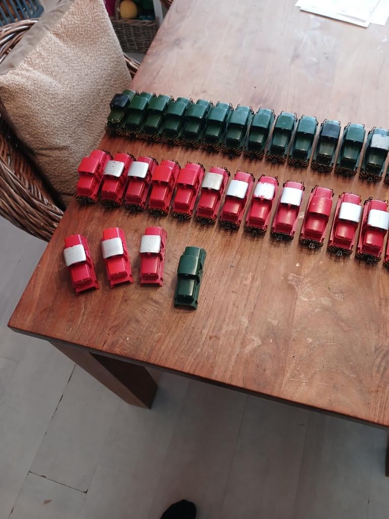 Fleischmann rangeerlocs: 21 groen, 16 rood, 4 losse kappen, Hobby en Vrije tijd, Ophalen of Verzenden, Gebruikt, Locomotief, Fleischmann