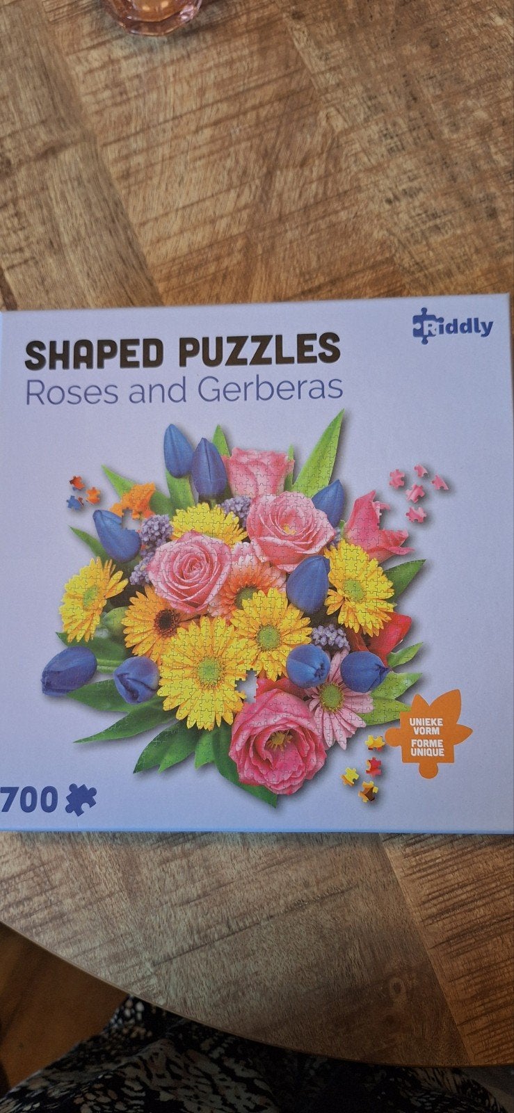 Fiddly Shaped Puzzel Rozen en Gerbera's 700 stukjes, Ophalen, 500 t/m 1500 stukjes, Nieuw, Legpuzzel