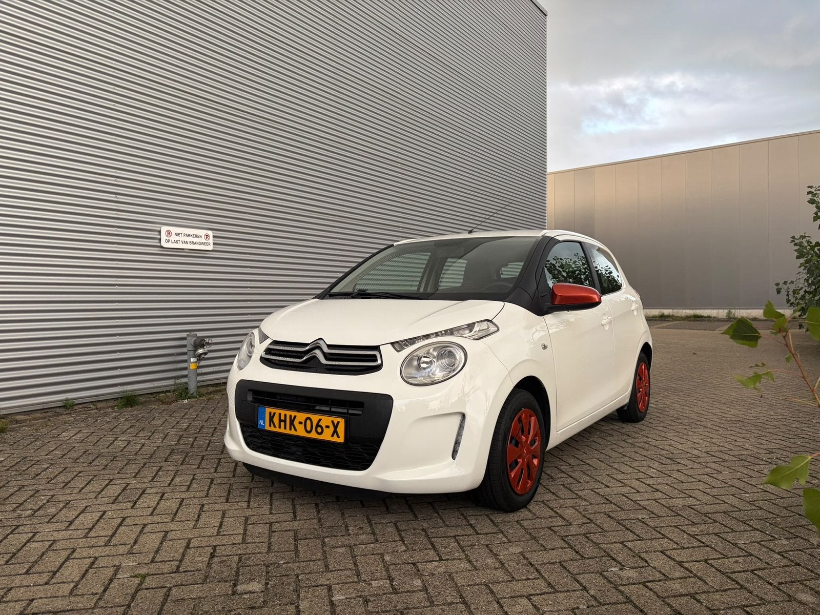 Citroën C1 1.0 E-vti 5-DRS 2018 Wit Apple CarPlay PDC, Auto's, Voorwielaandrijving, Stof, 4 stoelen, C1