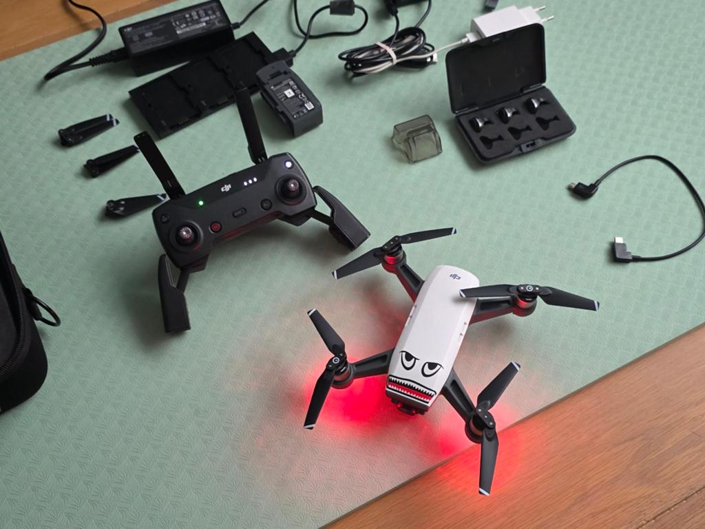 Dji spark fly more combo filterset mini rc 3 accu zgan, 250 tot 900 gram, Cameradrone, Return to Home, Zo goed als nieuw