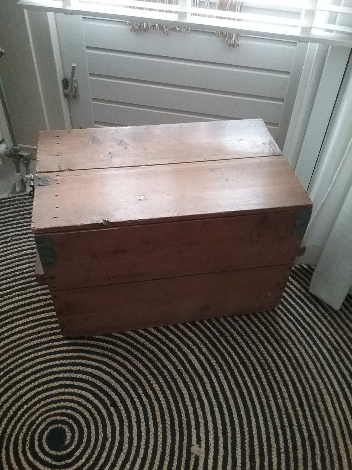 ANTIEKE HOUTEN KIST... ( VOOR OORLOGS).., Ophalen