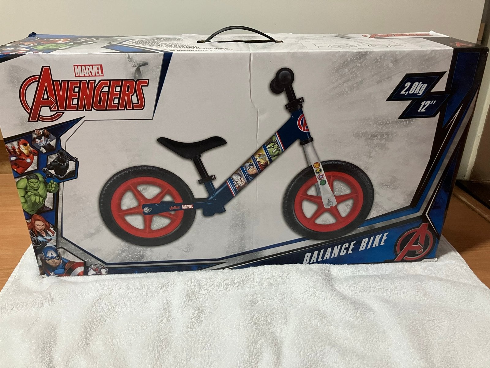 Marvel Avengers Loopfiets 12 inch Nieuw in doos, Ophalen of Verzenden, Nieuw, Loopfiets