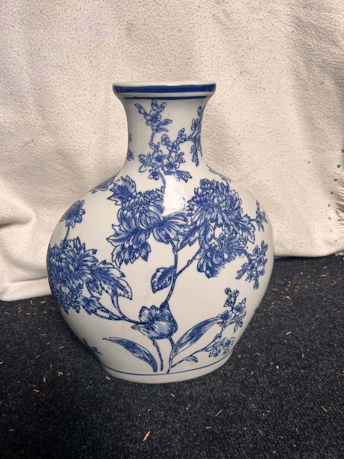 Blauw witte vaas van intratuin, Ophalen, 32 cm, Blauw, Zo goed als nieuw