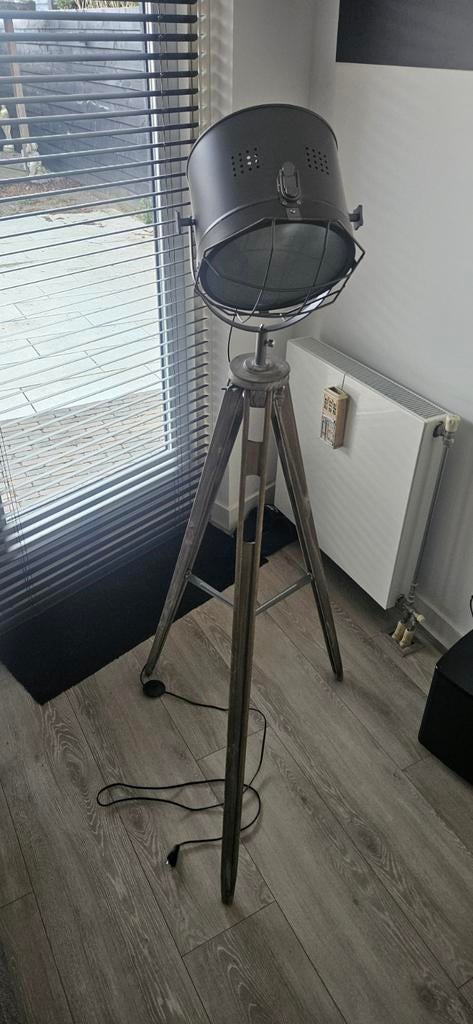 Staande lamp, Ophalen, 150 tot 200 cm