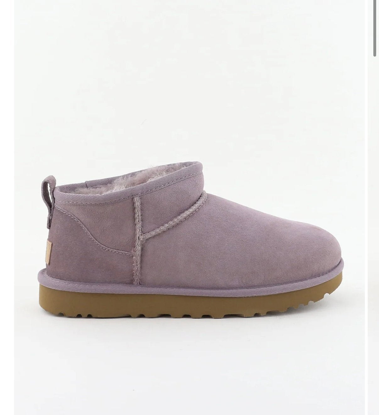 UGG mini enkellaarzen maat 38, Overige kleuren, Lage of Enkellaarzen, Ophalen of Verzenden, Zo goed als nieuw