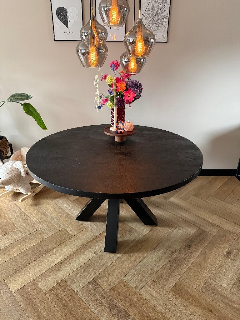 Mangohouten Eettafel Rond 140 cm Zwart | Industriële Stijl, Rond, Zo goed als nieuw, Vijf personen of meer, Mangohout, Rond, Zwart, Industriële Stijl