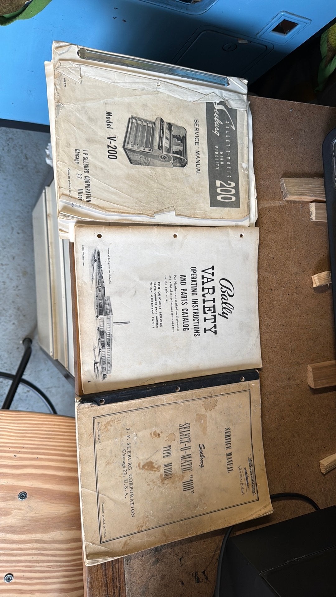 3 manuals v 200 seeburg 100 en bally bingo, Ophalen of Verzenden, Zo goed als nieuw, 1950 tot 1960, Seeburg