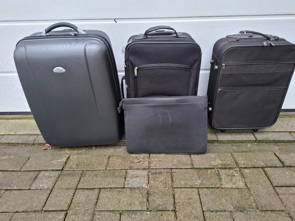 Reiskoffers en Diplomatentas - Diverse Maten, Sieraden, Tassen en Uiterlijk, Uitschuifbare handgreep, Gebruikt, Hard kunststof