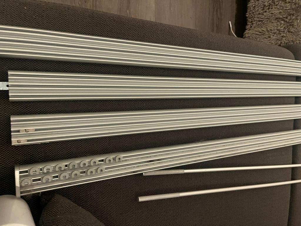IKEA KVARTAL paneelgordijnen +3-sporige aluminium railset 6M, Ophalen, Paneel gordijn, Gebruikt, 200 cm of meer