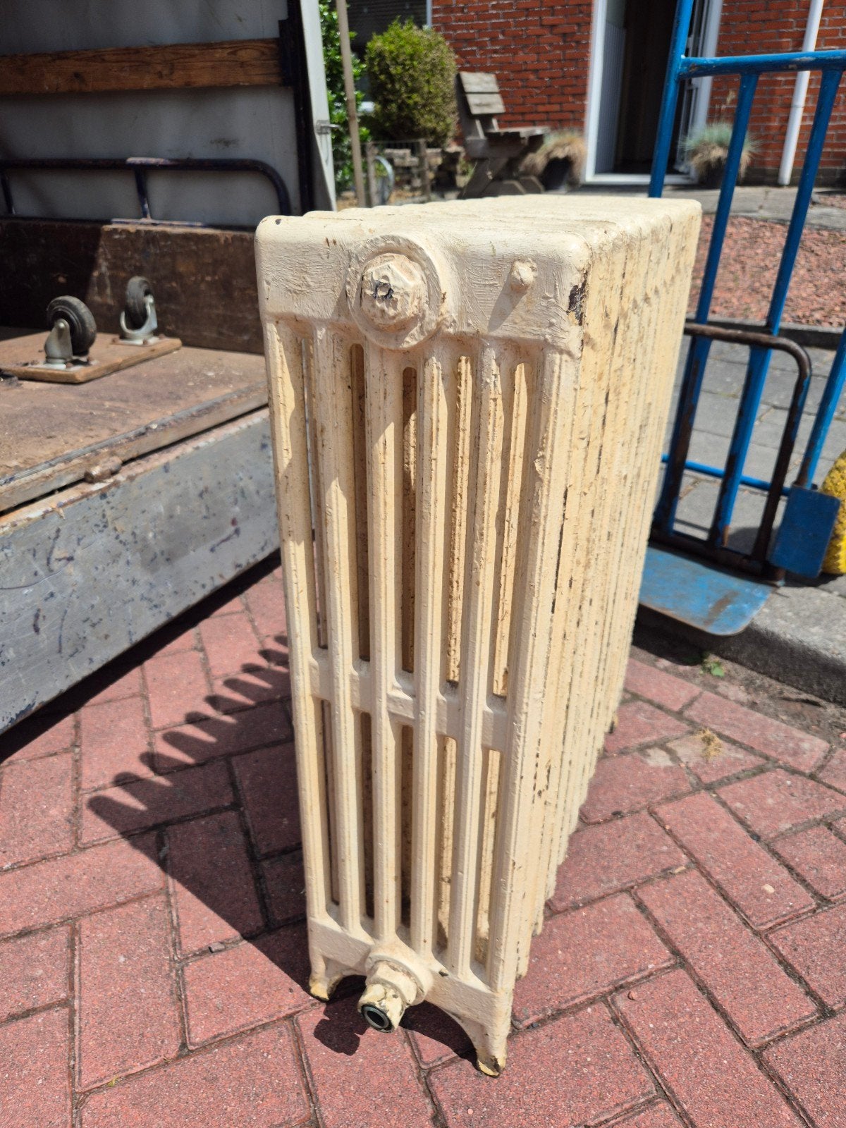 2 antieke giet ijzeren lamellen  radiatoren., Doe-het-zelf en Verbouw, Verwarming en Radiatoren, Ophalen, 30 tot 80 cm, Gebruikt