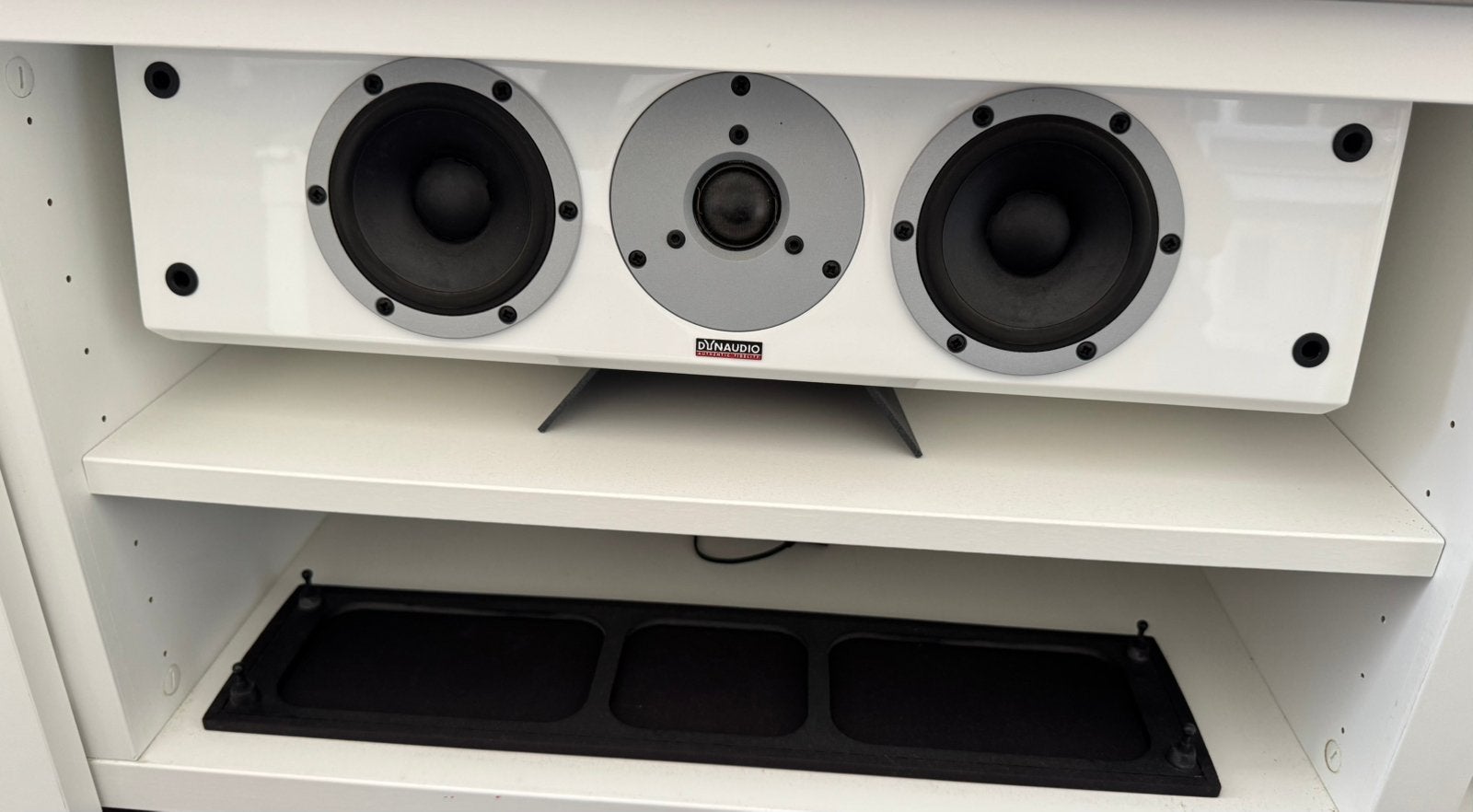 Dynaudio Exite X 22 hoogglans wit centerspeaker, Ophalen of Verzenden, Zo goed als nieuw, Center speaker, Overige merken