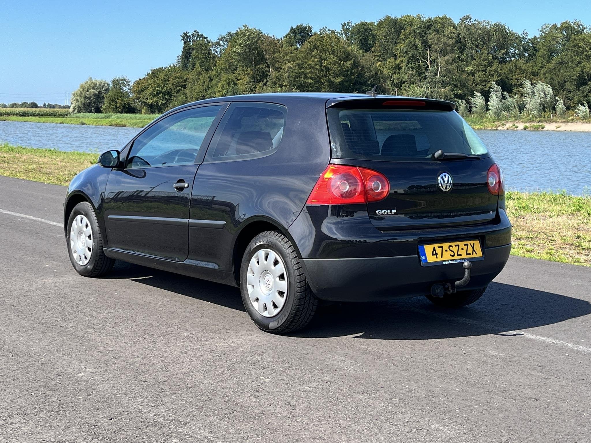 Volkswagen Golf 1.6 Trendline Nieuwe APK! Clima, cruise, tre, Voorwielaandrijving, Stof, Gebruikt, Zwart