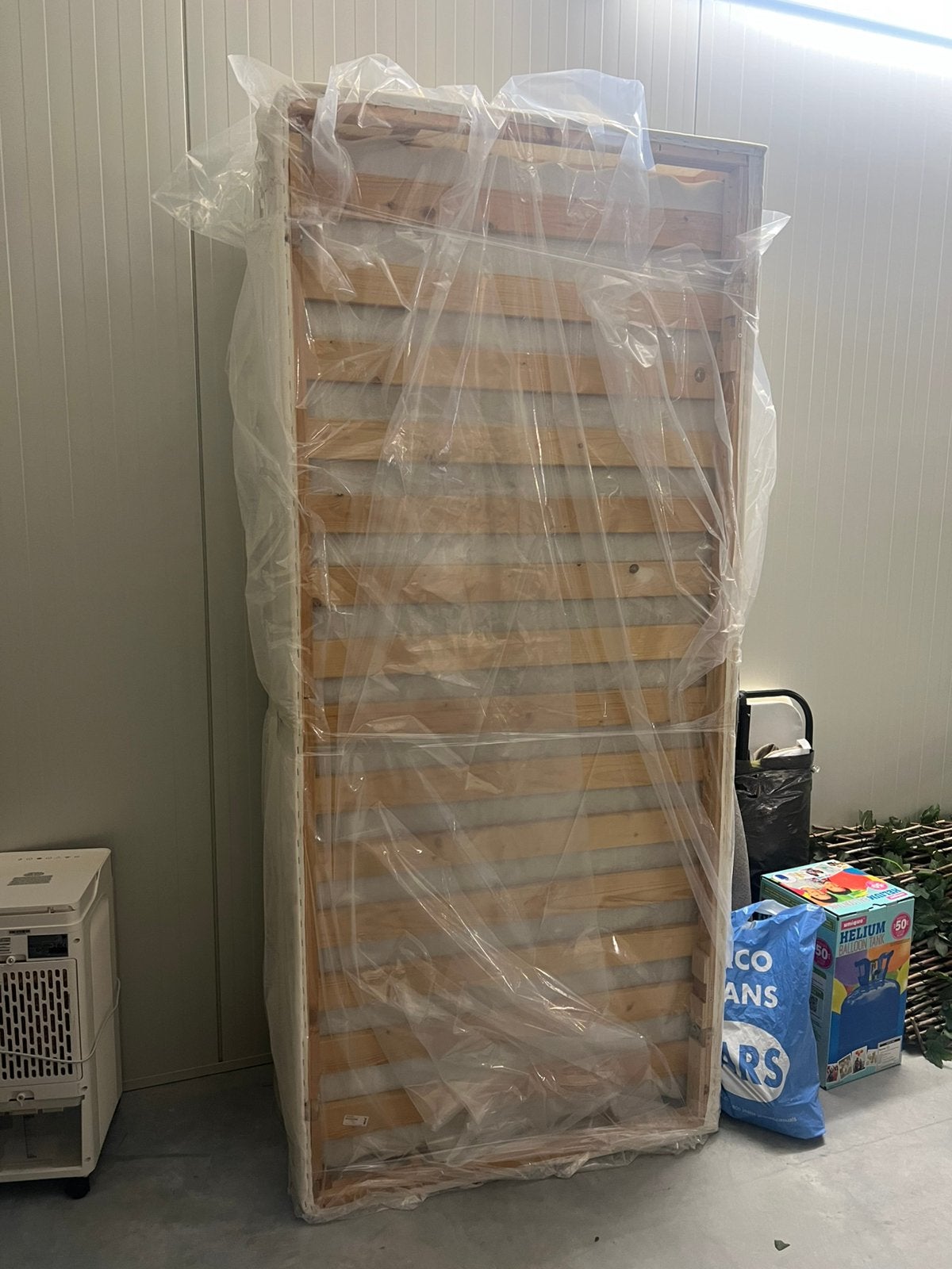 2 ikea bedbodems/ matrasbodem 90x200 + hoge zilvere poot, Huis en Inrichting, Slaapkamer | Matrassen en Bedbodems, Ophalen, Gebruikt
