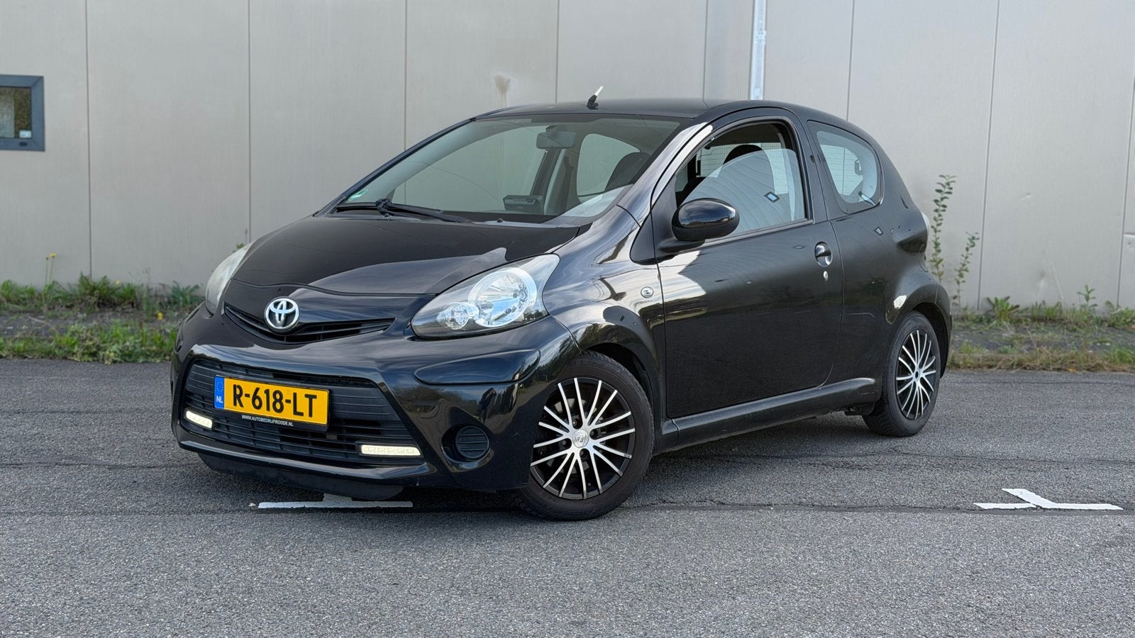 Toyota Aygo 1.0 12V Vvt-i 3DRS 2012 Zwart carplay NIEUW apk!, Auto's, Voorwielaandrijving, 4 stoelen, Handgeschakeld, Particulier