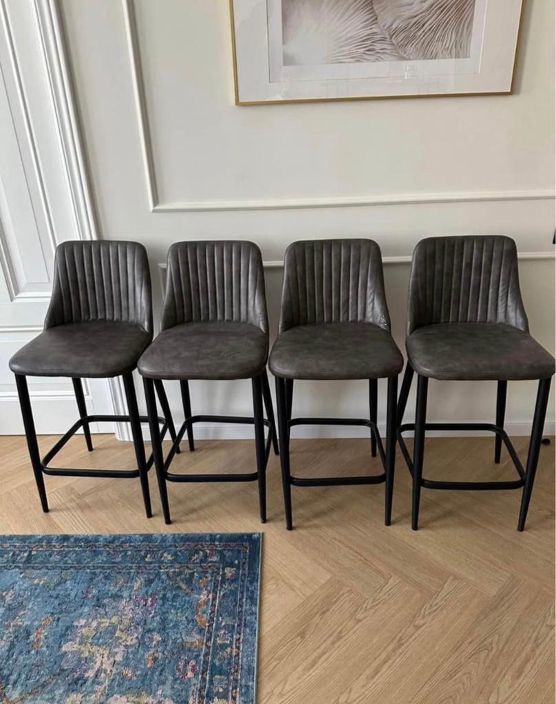 HACO 4x Grijs Bar Chairs, Huis en Inrichting, Barkrukken, 1 kruk, Ophalen, 60 tot 90 cm