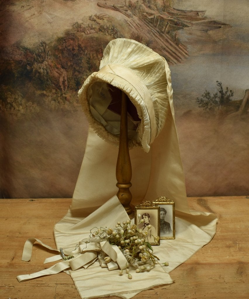 Oude Franse Bruidskap, Hoed. "Uit Aletta's Tijd", Antiek en Kunst, Ophalen of Verzenden