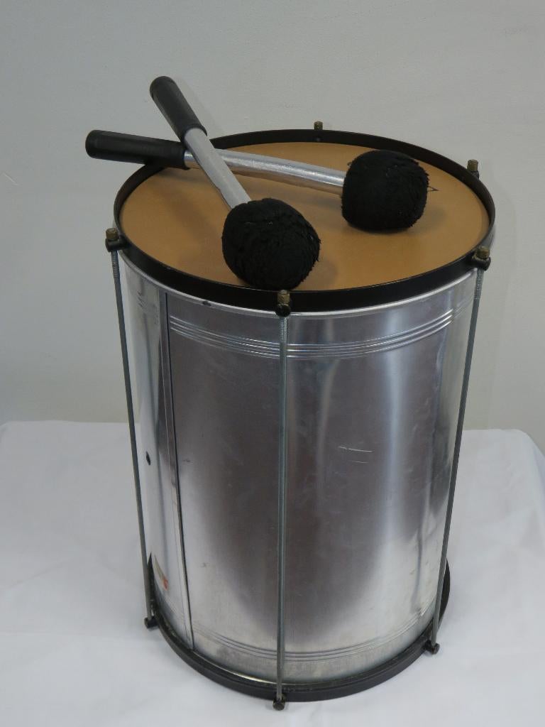 Surdo Terceira/Small, Muziek en Instrumenten, Percussie, Ophalen, Gebruikt, Trommel