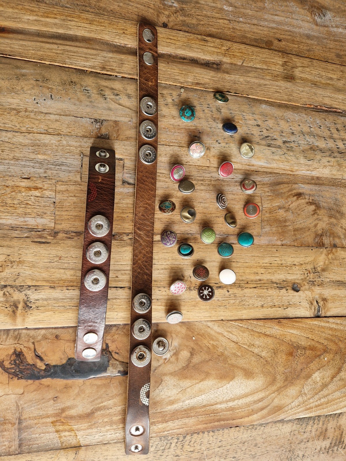 Leren armbanden met verwisselbare drukknopen (S), Ophalen of Verzenden, Gebruikt, Bruin, Leer