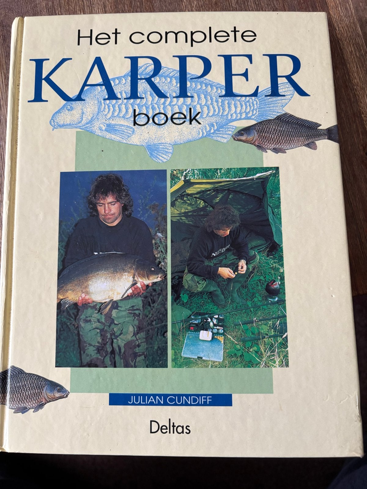 Het complete karper boek - Julian Cundiff, Ophalen of Verzenden