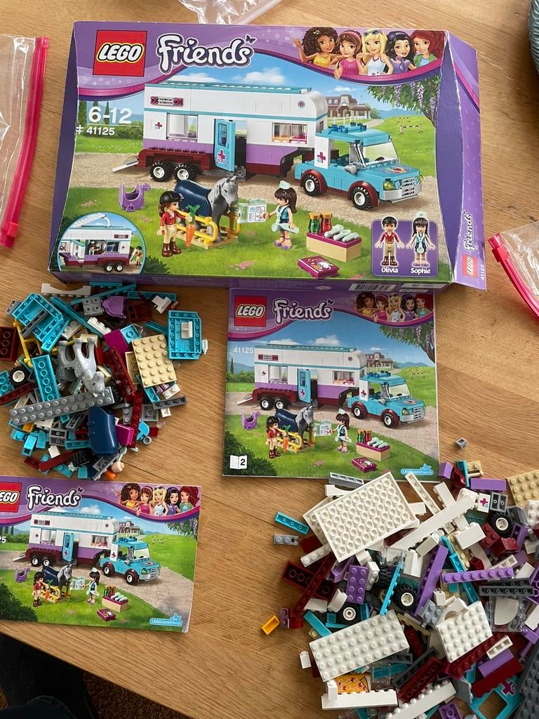 Legofriends 41125, paardendokter trailer, compleet, Lego, Friends, Ophalen of Verzenden, Zo goed als nieuw