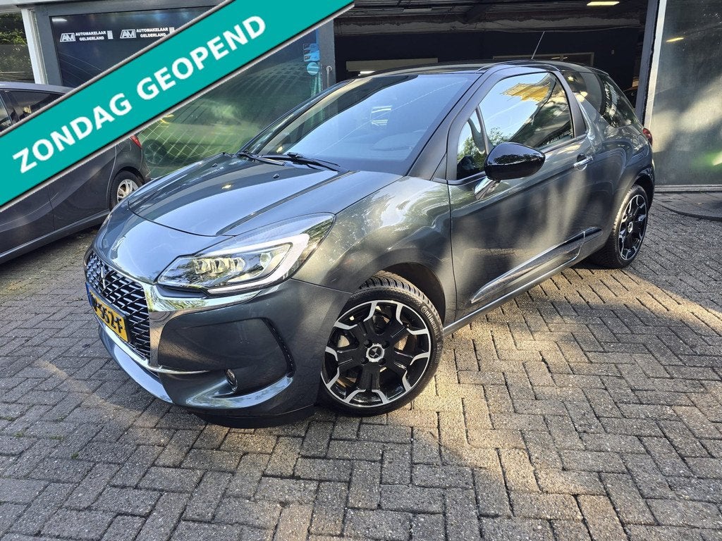 DS 3 1.2 110PK So Chic | 12MND GARANTIE | NAVI | CRUISE | LM, Auto's, DS, Voorwielaandrijving, Euro 6, Leder en Stof, 23 km/l