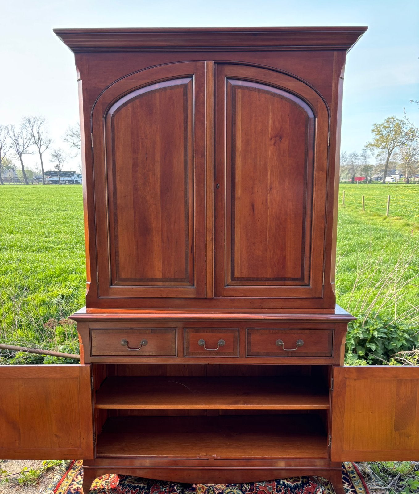 Mooie mahoniehouten kast, h 217, br 133, Gebruikt, Met deur(en), 200 cm of meer, Ophalen of Verzenden