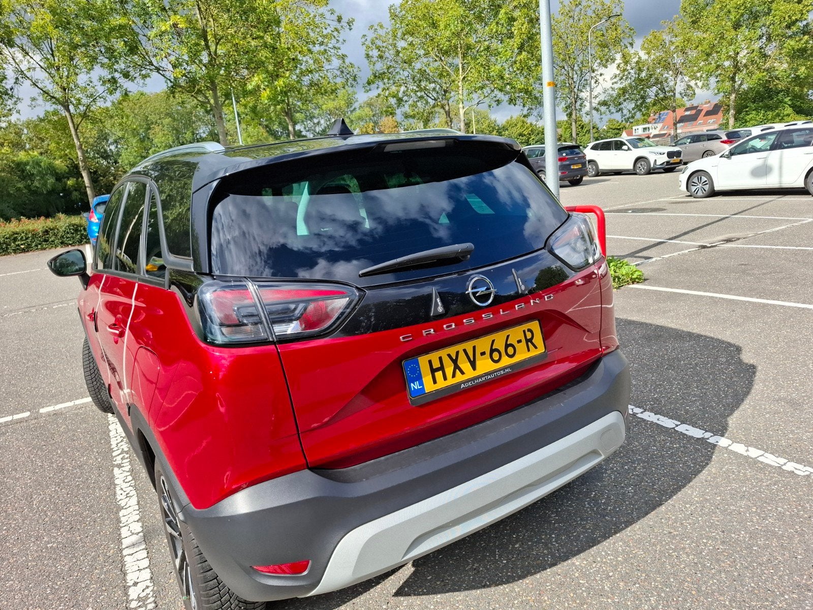 Opel Crossland X 1.2 130pk Start/stop Aut. 2024 Rood, 840 kg, 1199 cc, 3 cilinders, SUV of Terreinwagen