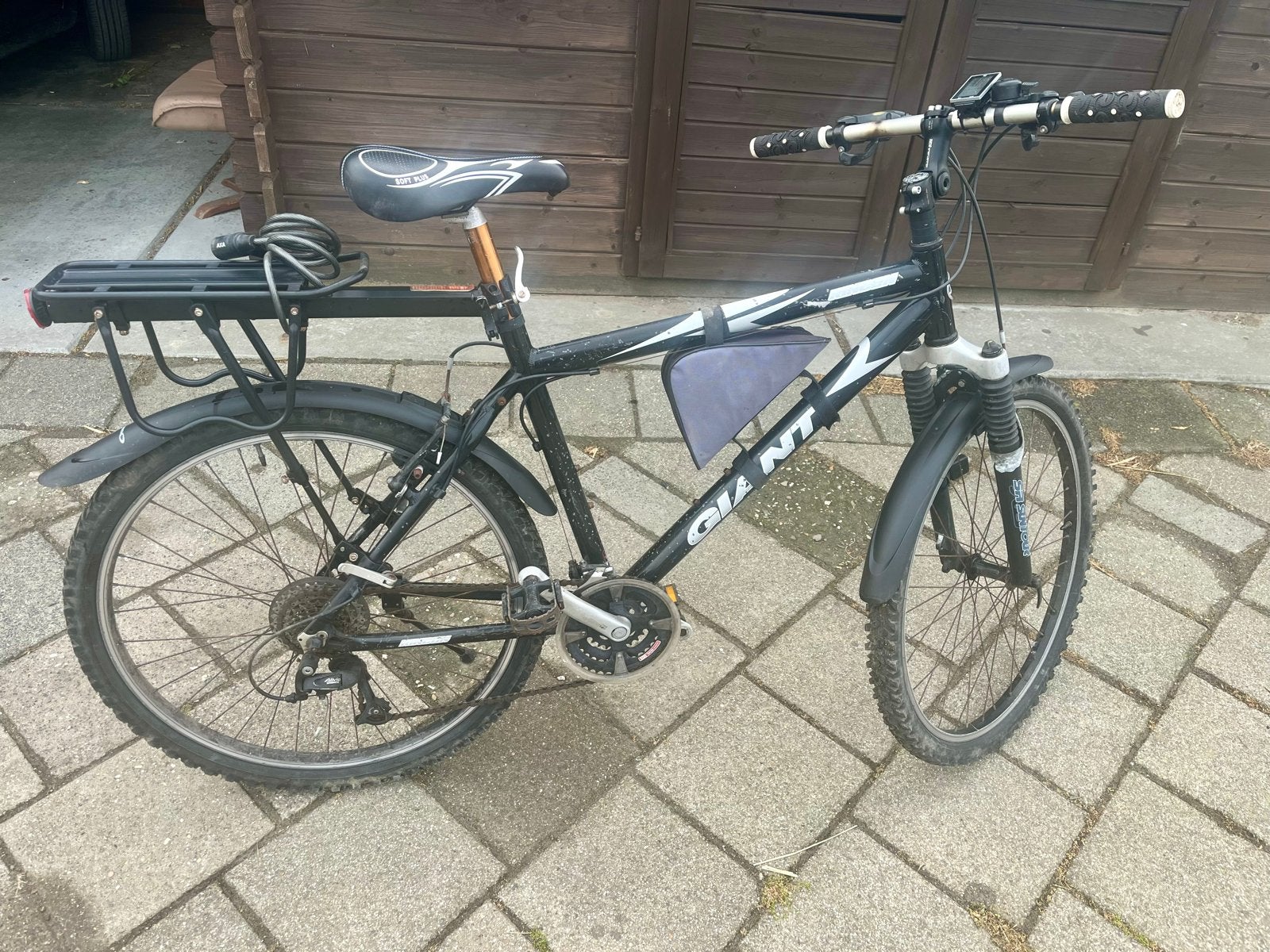 Giant Rincon Mountainbike - Zwart met vering, Ophalen, Gebruikt, Velgrem, Giant