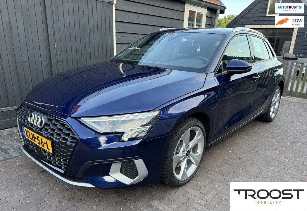 Audi A3 Sportback 40 TFSI e Advanced edition S line LM | App, Auto's, Gebruikt, 4 cilinders, 150 pk, Blauw
